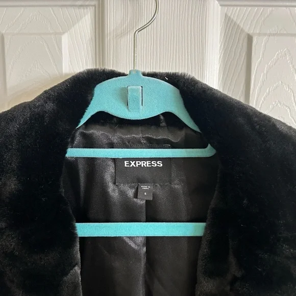 Express Women's Plush Black Faux Fur Jacket - Picture 2 of 4
